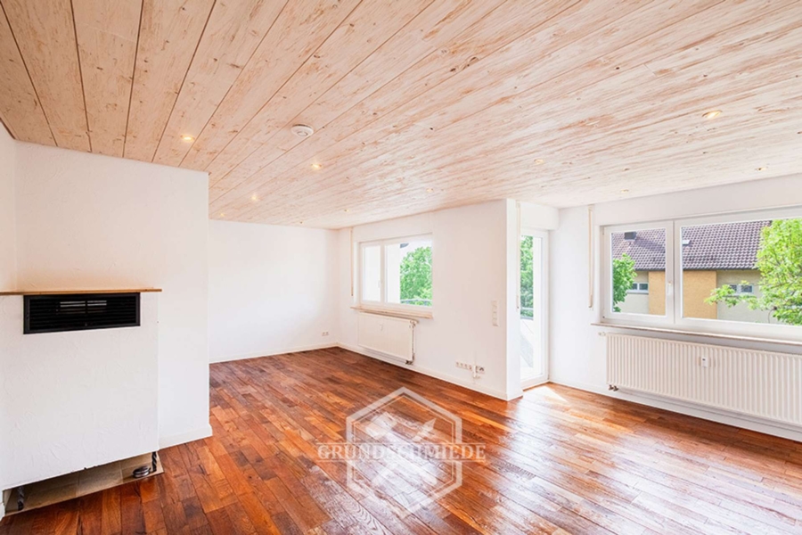 Saniertes Schmuckstück: 3,5 Zimmer mit sonnigem Südbalkon, 71088 Holzgerlingen, Etagenwohnung