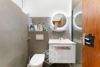 Altbautraum mit Stil – 3-Zimmer-Wohnung mit prachtvoller Deckenhöhe - Badezimmer