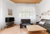 Altbautraum mit Stil – 3-Zimmer-Wohnung mit prachtvoller Deckenhöhe - Wohnzimmer