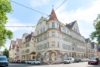 Altbautraum mit Stil – 3-Zimmer-Wohnung mit prachtvoller Deckenhöhe - Außenansicht