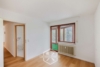 Modernisierte 2,5 Zimmer Wohnung mit Wintergarten - Schlafzimmer