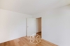 Modernisierte 2,5 Zimmer Wohnung mit Wintergarten - Schlafzimmer