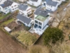 Familientraum in grüner Oase mit extra Häuschen - Außenansicht