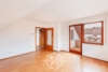 Geräumige 2 Zimmer Wohnung mit Balkon - Wohnzimmer
