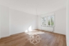 Sanierte 3-Zimmer-Wohnung mit Loggia - Wohnzimmer