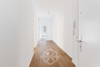 Sanierte 3-Zimmer-Wohnung mit Loggia - Eingangsbereich