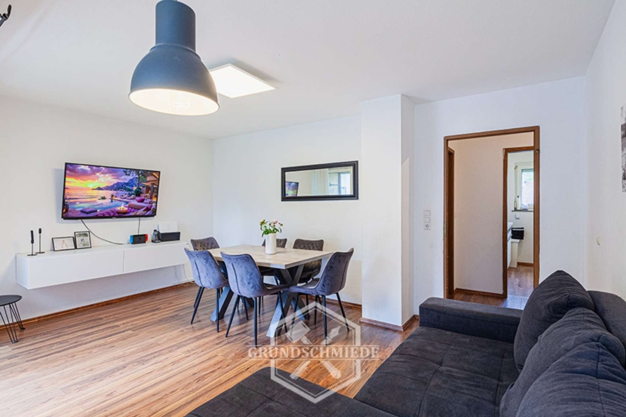 Top-Investment: Frei werdende 3-Zimmer-Wohnung mit Balkon in Sonnenlage, 73732 Esslingen am Neckar, Etagenwohnung