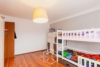 Top-Investment: Frei werdende 3-Zimmer-Wohnung mit Balkon in Sonnenlage - Schlafzimmer