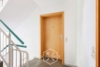 Moderne Eleganz: 3-Zimmer-Wohnung mit Balkon - Wohnungseingang