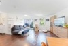 Sanierte 3,5-Zimmer-Maisonettewohnung mit Balkon - Wohnzimmer