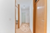 Frei werdende 2-Zimmer-Wohnung mit Loggia - Flur