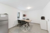 WG-Zimmer in kernsaniertem Stadthaus - Essbereich