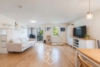 Top-sanierte Maisonette-Wohnung mit Balkon - Einrichtungsbeispiel