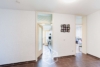 Großzügige 3-Zimmer-Wohnung mit Balkon - Flur
