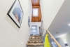 Wohnen ohne Kompromisse – Hochwertiges Traumhaus für Familien mit Stil - Treppenaufgang OG