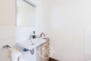 Wohnen ohne Kompromisse – Hochwertiges Traumhaus für Familien mit Stil - Gäste-WC