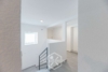 Helle 1 Zimmer Wohnung mit großer Terrasse - OG Flur