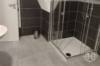 Helle 1 Zimmer Wohnung mit großer Terrasse - Badezimmer