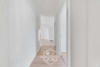 Geräumige Wohnung mit großem Balkon - Flur