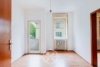 WG-geeignete Wohnung – renovierungsbedürftig mit Potenzial - Zimmer 3