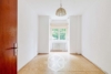 WG-geeignete Wohnung – renovierungsbedürftig mit Potenzial - Zimmer 1