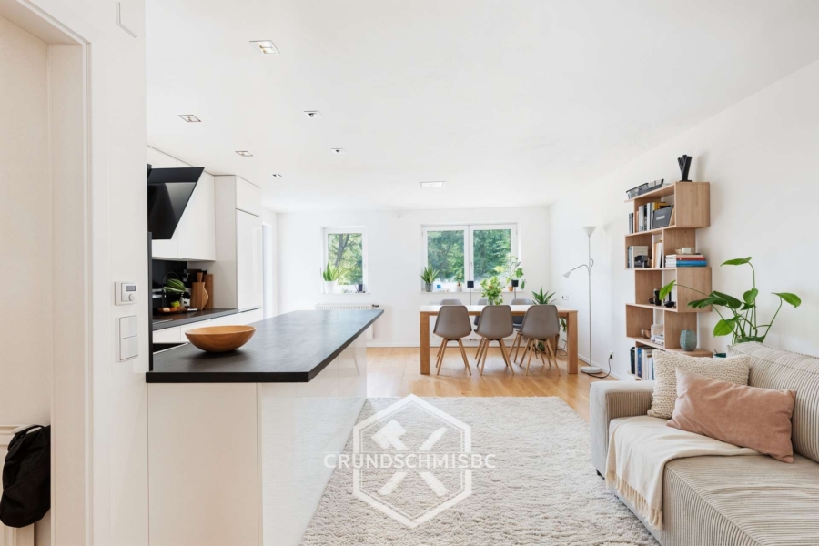 Hochwertig kernsaniert: 2-Zimmer-Terrassenwohnung, 73730 Esslingen am Neckar, Terrassenwohnung