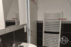 Helle 1 Zimmer Wohnung mit Balkon - Badezimmer