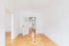 Altbaucharme in Bestlage - Deckenhöhe zum Verlieben - Zimmer 3