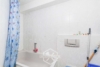 Provisionsfrei: 2-Zimmer-Erdgeschosswohnung mit Terrasse - Badezimmer