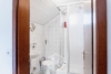 Kapitalanlage mit Perspektive: Lichtdurchflutete 4-Zimmer-DG-Wohnung - 2. Badezimmer