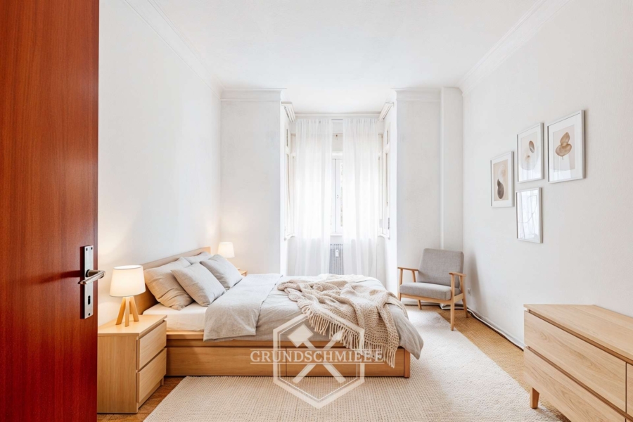 WG-geeignete Wohnung – renovierungsbedürftig mit Potenzial, 70327 Stuttgart, Etagenwohnung