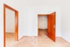 WG-geeignete Wohnung – renovierungsbedürftig mit Potenzial - Zimmer 3