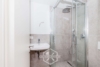 Kernsanierte 1-Zimmer-Wohnung mit Dachterrasse - Badezimmer