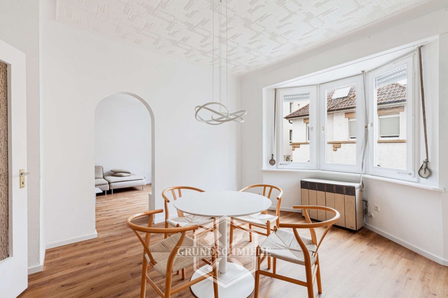 Erstbezug nach Renovierung – komplett möbliert & bezugsbereit, 70469 Stuttgart, Etagenwohnung