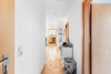Ein Zuhause mit Aussicht: 3-Zimmer-Dachgeschosswohnung - Flur - Eingang