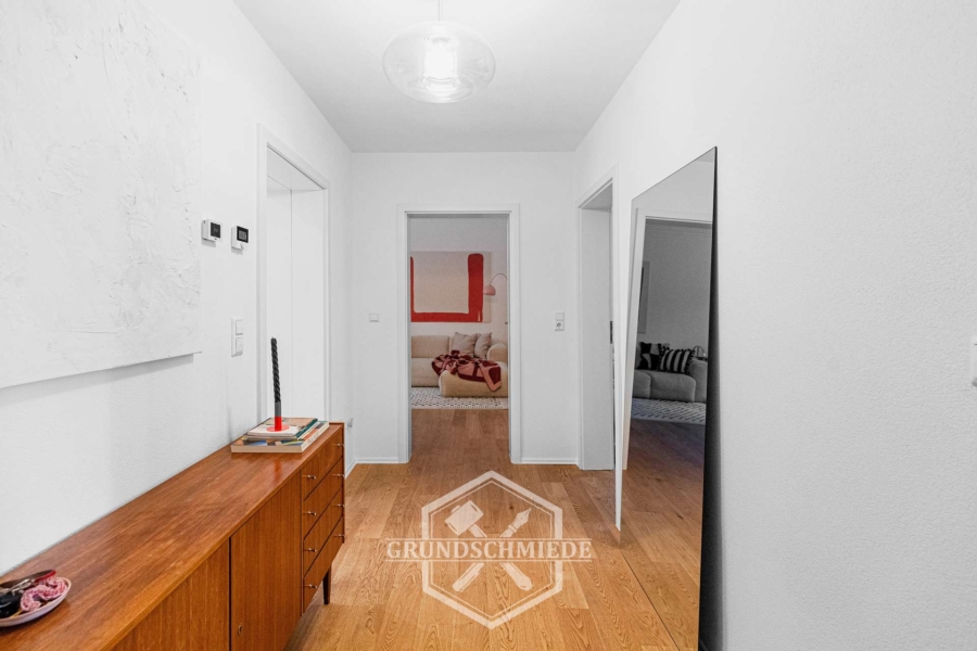 Frisch saniert, voll im Leben – 3 Zimmer im Zentrum, 70184 Stuttgart, Etagenwohnung