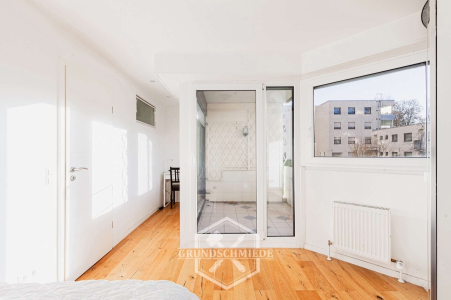 Sensationelles WG Zimmer mit eigenem Balkon, 70567 Stuttgart, Zimmer