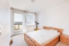 Sonnenbalkon & Panorama – Helle 2-Zimmer-Wohnung mit Wohlfühlcharakter - Schlafzimmer