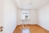 Sonnig. Großzügig. Bezugsfrei. – 5,5 Zimmer mit Südbalkon und Carport - Kinderzimmer