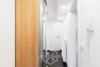 Schöne 2 Zimmer Wohnung mit riesiger gemeinschaftlicher Terrasse - Flur