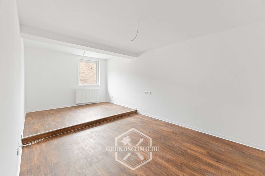 Frisch saniert – 2 Zimmer, mehr braucht man nicht!, 72379 Hechingen, Etagenwohnung