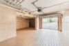 Rohdiamant mit Pool, Sauna & riesigem Ausbaupotenzial! - Doppelgarage