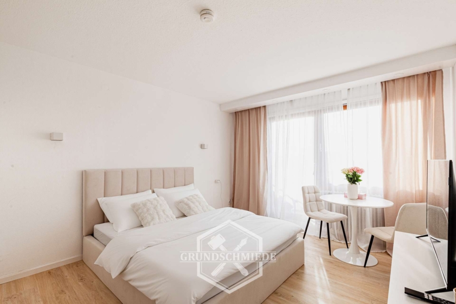 Möbliertes Apartment mit Balkon