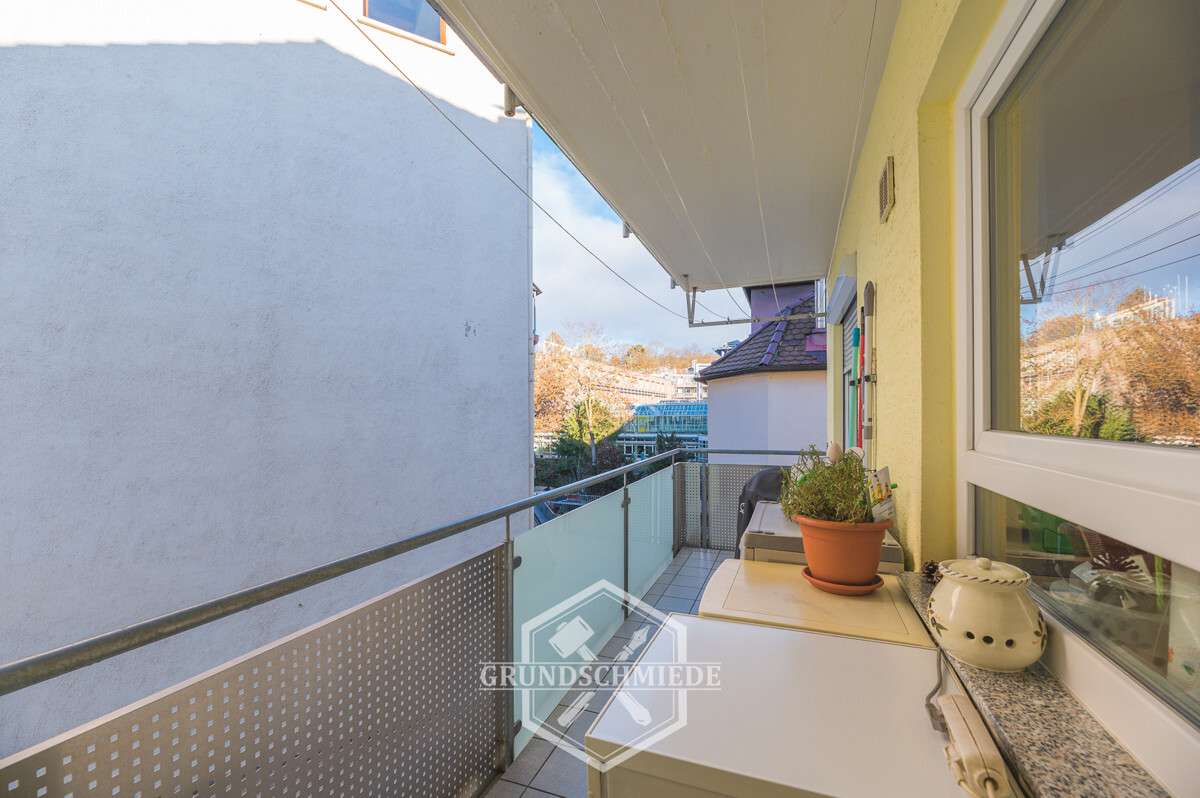 Möblierte 3-Zimmer-Wohnung mit Balkon - Foto 2