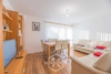 Möblierte 3-Zimmer-Wohnung mit Balkon - Wohnzimmer