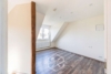 Ihr Logenplatz im Grünen: Maisonette mit großem Wohlfühlbalkon - DG - Schlafzimmer