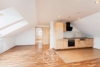 Sanierte Traumwohnung in ruihger Lage - Wohnzimmer / Küche