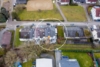 Drei Ebenen Lebensqualität – Modernisiertes Einfamilienhaus im Grünen - Außenansicht