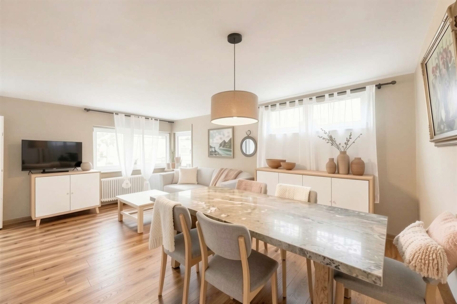 Licht, Platz und Lebensqualität – Attraktive 4-Zimmer-Wohnung, 70736 Fellbach, Etagenwohnung