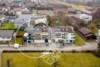 Drei Ebenen Lebensqualität – Modernisiertes Einfamilienhaus im Grünen - Außenansicht